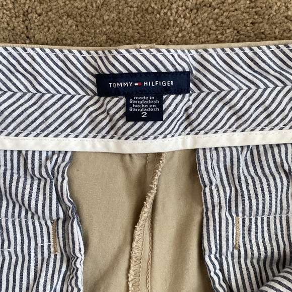 Tommy Hilfiger tan shorts - Picture 8 of 9